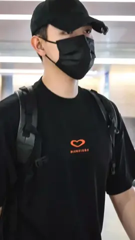 chen feiyu airport #CapCut #chenfeiyu #arthurchen #whendestinybringsthedemon #fypage 