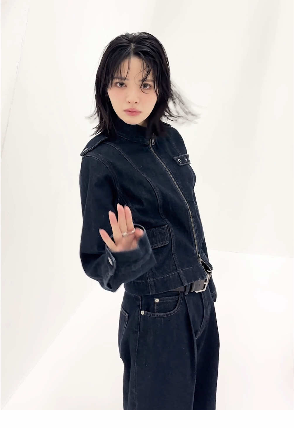ViViモデルによる“ちょ待って”🖤🧡（良すぎる） @おすず  #FRUITSZIPPER  #ふるっぱー  #ピポパポ 