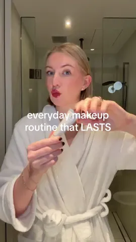 products below 🌟🌟 @rhode skin glazing milk & pocket blush in piggy @Bobbi Brown face base + corrector @maccosmetics face glaze @LA MER treatment lotion  @tomfordbeauty architecture foundation, contour palette and blush @Tower 28 Beauty concealer + mascara  @SACHEU Beauty lip stain  @REFY lip gloss #MakeupRoutine #beautyroutine #everydaymakeup #BeautyTok #makeup 