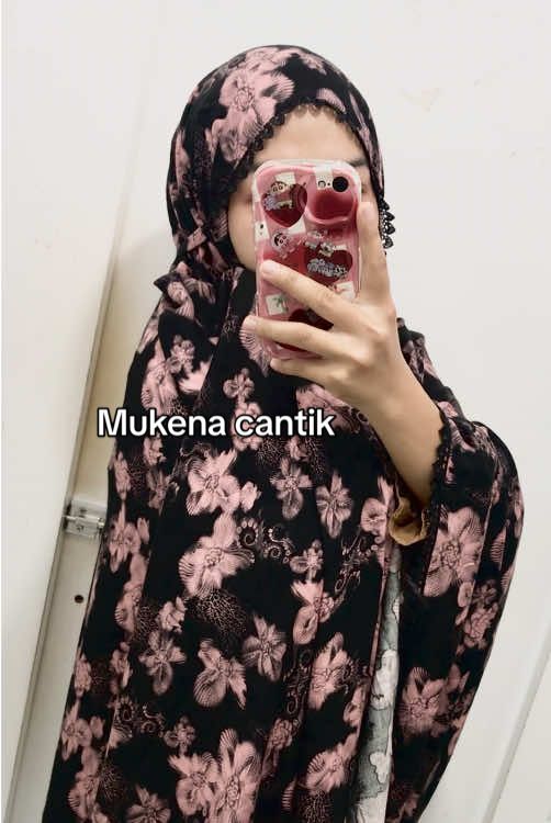 Betah pake mukena kalo bahannya adem gini🥰