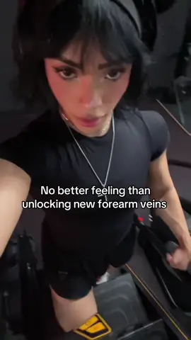 Rawr #gym #gymgirl #gothgirl #foryoupage #GymTok 