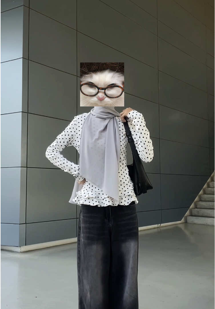 polkadot ที่จริงใจ 💭 #OOTD #outfits #ootdhijab #polkadot #เสื้อpolkadot 