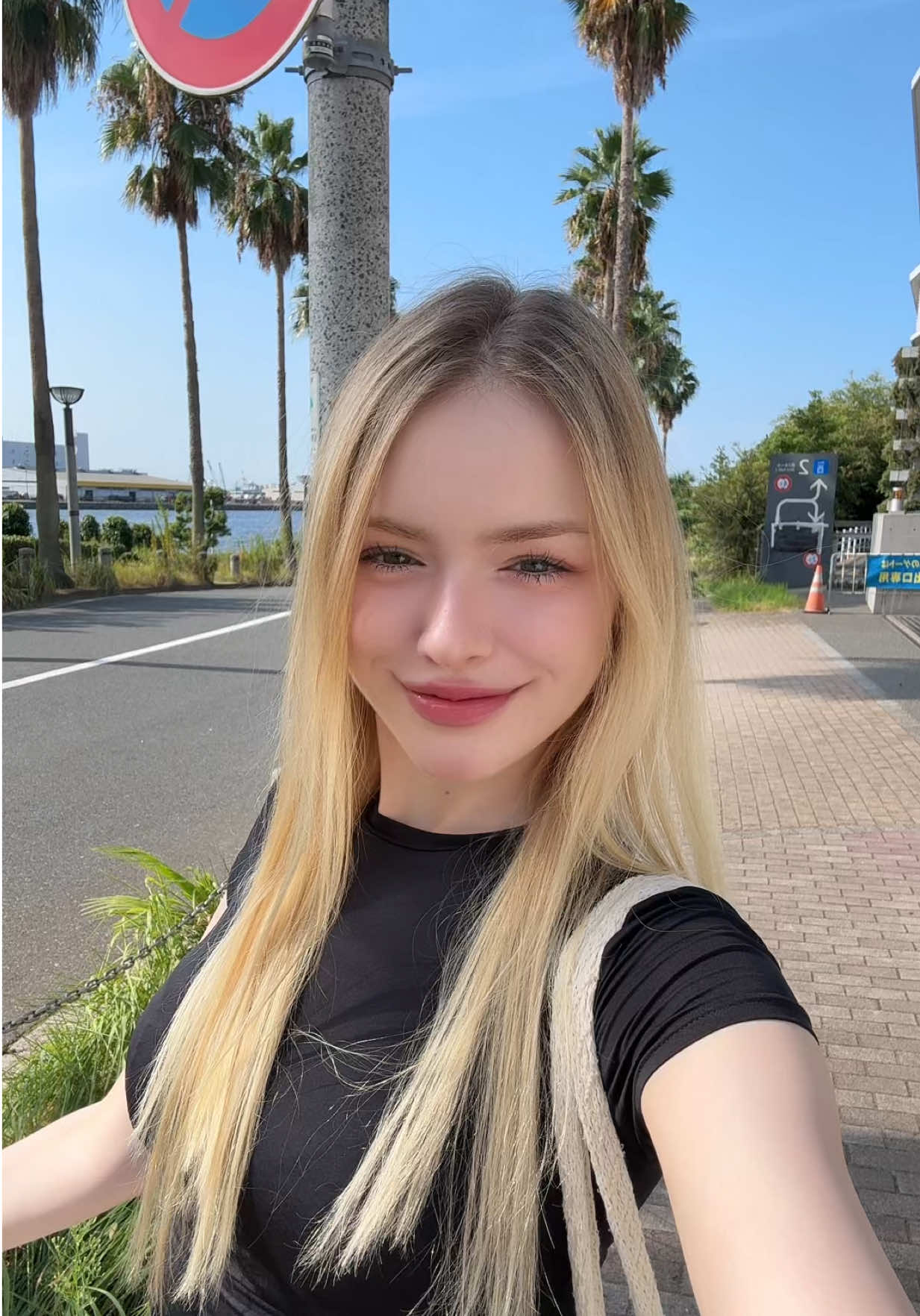 I wish, but they didn’t approve my visa🥹#LA #visausa #fyp #visarefusal #blondie 