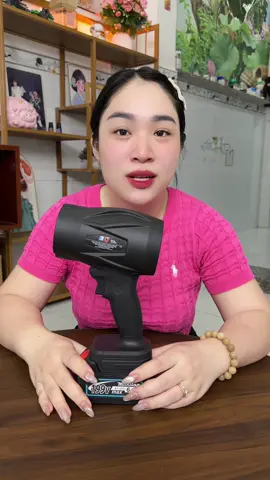 Máy thổi bụi phản lực siêu khỏe