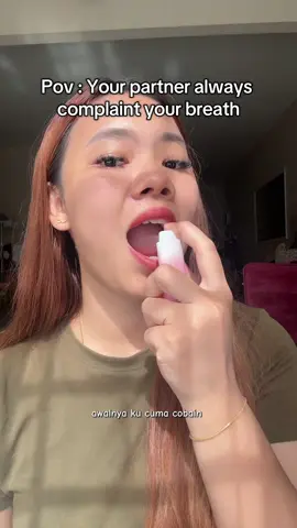 semenjak guna ni memang takde dah partner complaint kata busuk 😆 bangun pagi terus kiss pun dia tak perasan i tak berus gigi 🤪 @Dentific Malaysia #mouthspray #nafassegar #mulutbau 