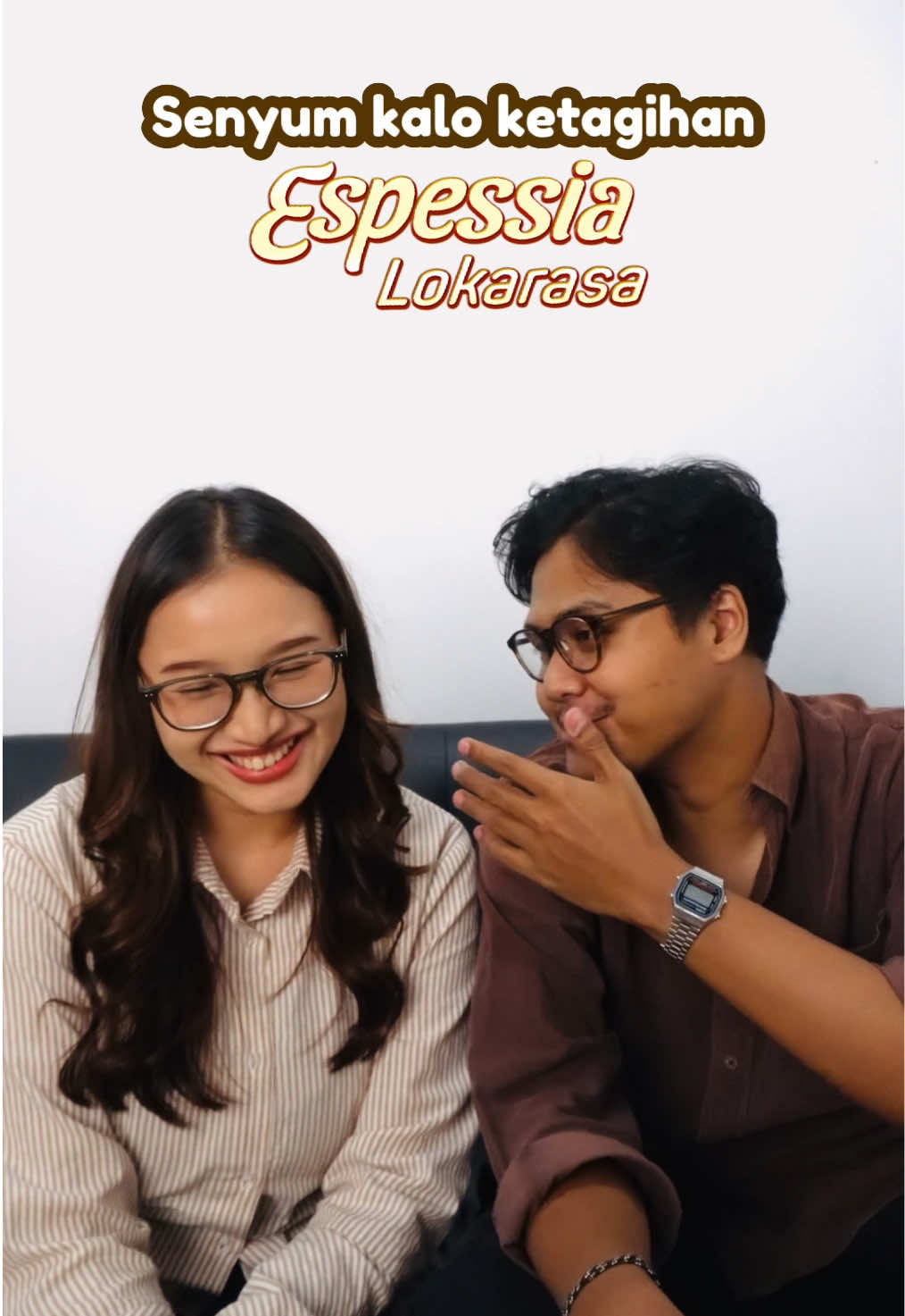 Saking enaknya gak cuma pengen senyum-senyum sendiri tapi juga bikin goyang lidah karena nikmat rasa lokalnya! Tersedia di Indomaret dan Klik Indomaret! #EspessiaLokarasa #BerasaLokalnyaBergoyangLidahnya