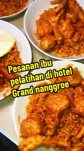 Pesanan ibu yg ikut pelatihan di Grand hotel nanggroe katanya dari abdya ke Banda Aceh wajib mau coba Mie Marcon viral ini #wajibfyp #harusfyp #masukberanda #masukberandafyp #sukamakan 