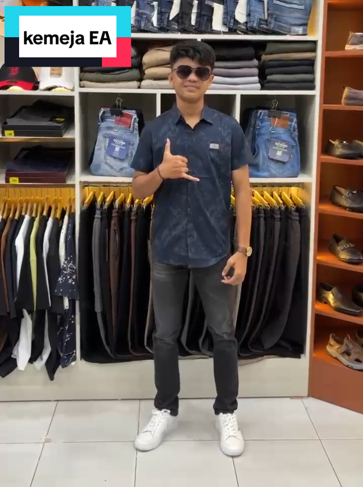 model slim fit #soundviral #muliabranded #beurenuen #tradingsoundtiktok #foryou 