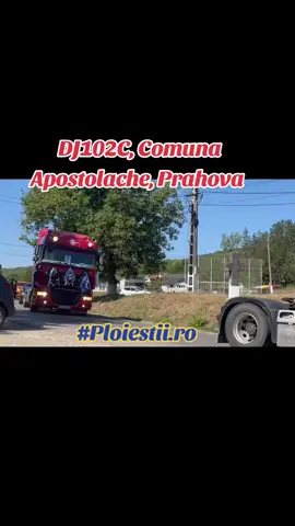Inmormântareca unui șofer de camion de 31 de ani care a murit electrocutat la pescuit, zilele trecute. @⭐️𝐃𝐑𝐀𝐆𝐎𝐒 𝐒𝐓𝐑 AGENCY⭐️ Coloană de tiruri și mașini pe DJ102C, Comuna Apostolache, județul Prahova. #Inmormântare #Apostolache #SoferiCamion #infotrafic #Trafic @Andi Enache @DADATV @dj_daniel_official @