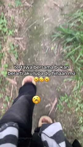 Bukan berarti aku memaafkan mu 🥱 #xzyabc #katakata #kece #fyp #fypage 