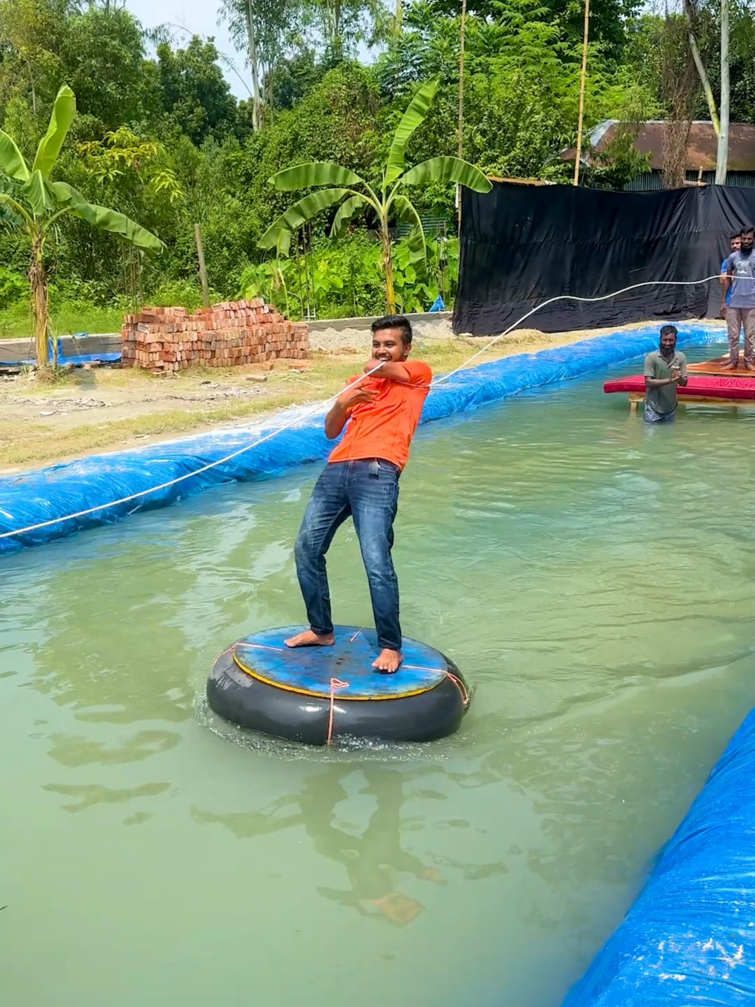 could you complete this challenge ? 🤔 tag a friend who would fall instantly 😂 #SportsOnTikTok #TikTokTainMent
