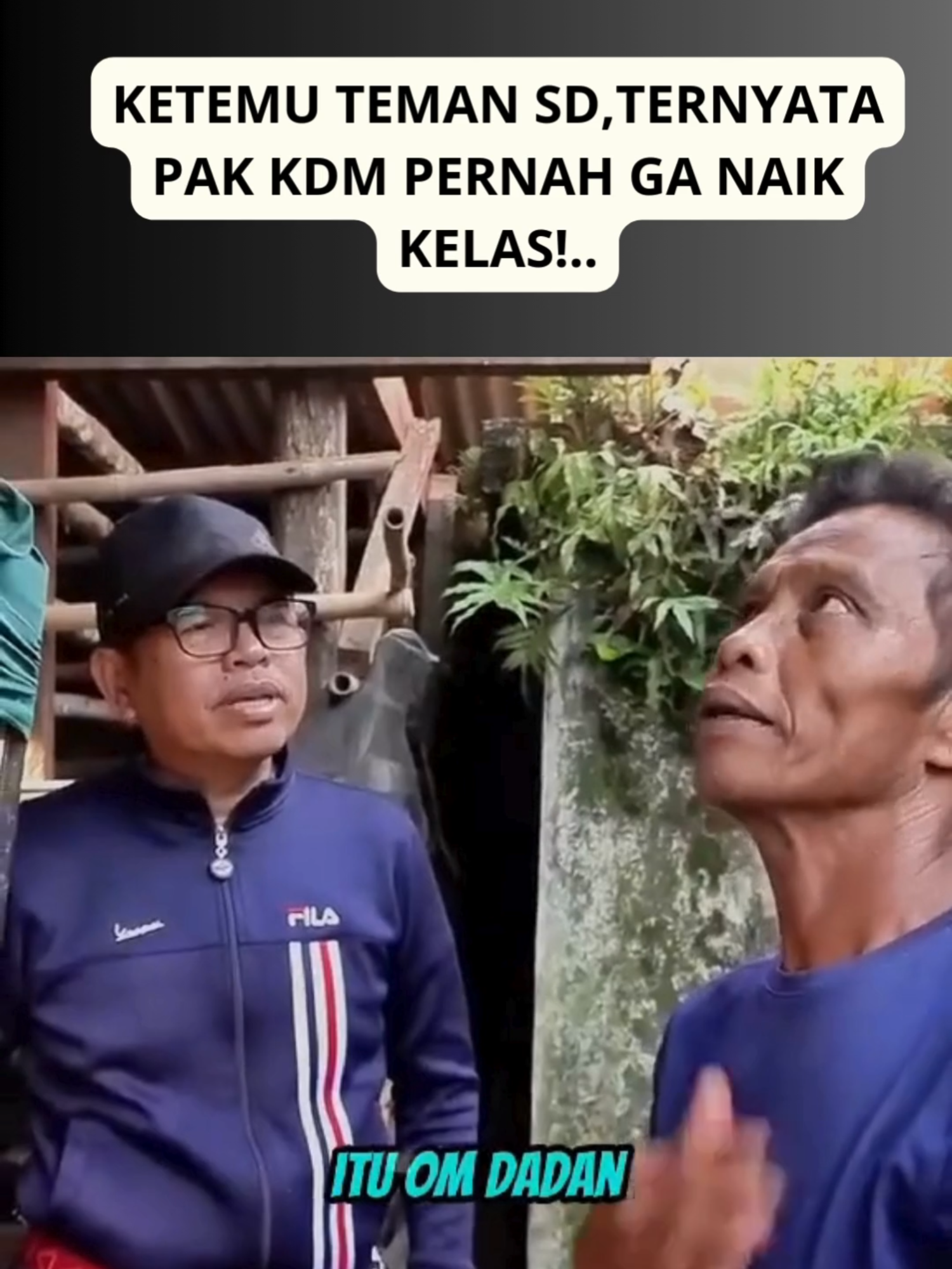 Pak KDM Pernah Gak Naik Kelas? Momen Kocak saat Ketemu Teman SD! 😂 Video ini menangkap momen lucu dan akrab ketika Kang Dedi Mulyadi (KDM) bertemu dengan teman lamanya dari sekolah dasar. Percakapan mereka pun memancing tawa. Ternyata, KDM mengenang masa lalunya saat teman SD-nya bercerita bahwa KDM pernah tidak naik kelas. Momen ini menunjukkan sisi lain dari seorang KDM, yang tetap rendah hati dan tidak melupakan teman lama, bahkan dengan santai menertawakan masa lalu yang unik. Ini membuktikan bahwa jabatan tidak mengubah kepribadiannya yang apa adanya. #KDM #kangdedimulyadi #gubernurjawabarat #bapaaing #KdmCalonRI #kdmpresiden2029 #dedimulyadipilihanku #satuharisatuvidio #satuvidiosatuhari