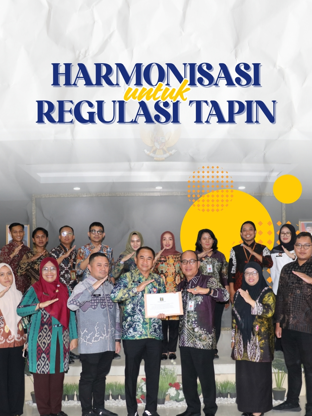 Harmonisasi untuk Regulasi Tapin ✨ Kanwil Kemenkum Kalsel gelar rapat harmonisasi dua Raperbup Tapin tentang Kelas Jabatan dan Bantuan Hukum bagi Masyarakat Miskin, wujud komitmen menghadirkan regulasi yang selaras dan aplikatif. #KementerianHukum #KanwilKemenkumKalsel #KementerianHukumKalsel #LayananHukumMakinMudah