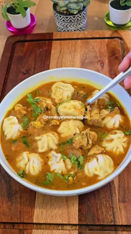 बिना इस्टिमरमा बनाएको सुप म: म: | Chicken Soup Momo #watermomo #foryou #foryoupagе #fyp #himalayanmumsrecipes 