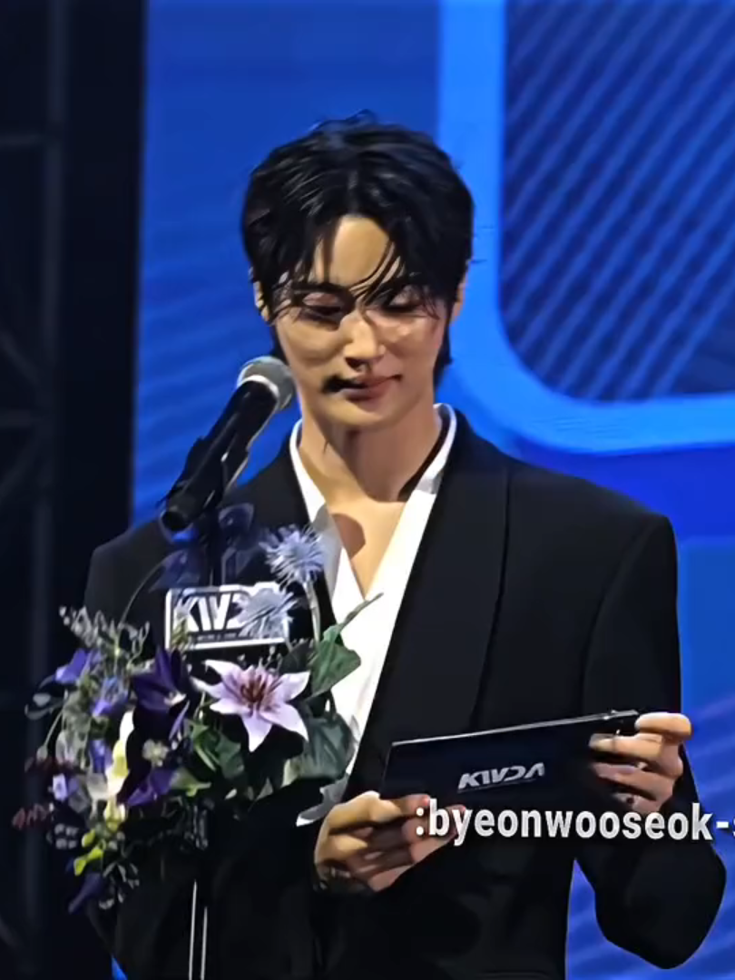 10 cm lagi udah 2 meter #byeonwooseok #fyp #fypage