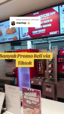 Membalas @sahiasipil ayoo cobain promo KFC ka  #kfcplazasenayan #kfc 