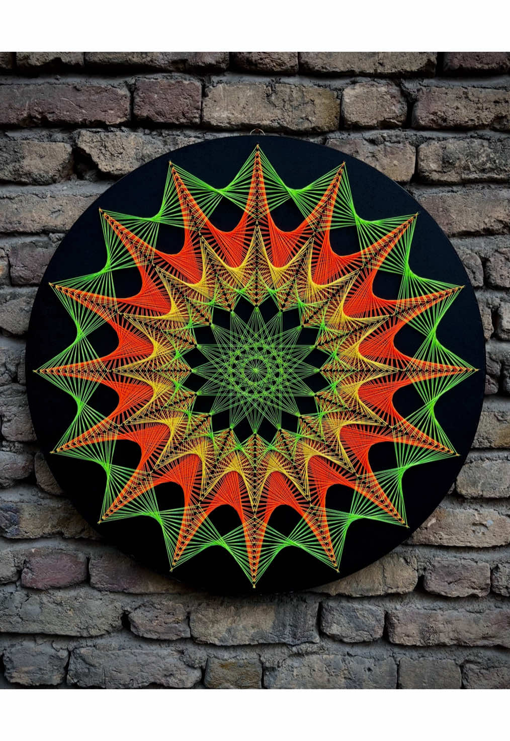 #stringart #handmade #mandala #wallart #artwork 