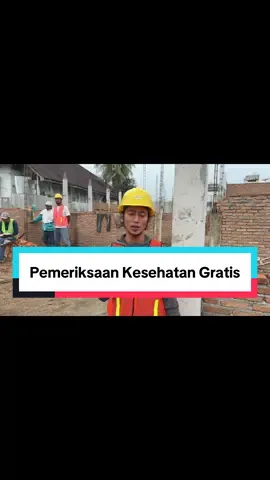 Salam Sehat Sobat Puskesmas Karo Hari ini, Kamis 28 Agustus 2025 Puskesmas Karo melaksanakan Pemeriksaan Kesehatan Gratis kepada pekerja sektor informal dan masyarakat di area pembangunan Labkesda, wilayah kerja Puskesmas Karo. Pemeriksaan kesehatan rutin bagi pekerja penting untuk mendeteksi dini penyakit, menjaga produktivitas, dan meningkatkan kualitas hidup.  #promkespuskesmaskaro  #karomelayani  #pemeriksaankesehatangratis  #asnberahlak  #dinkespematangsiantar 