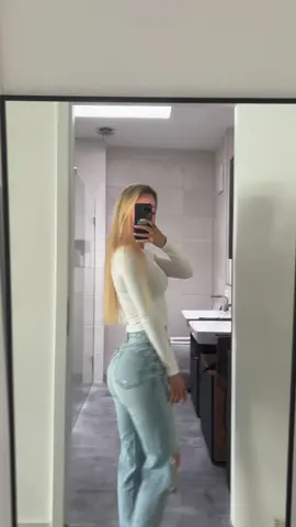 Was ist das beste an diesem Outfit?💅 #foryoupage #fürdichseite #germangirl #fitgirl #viral 
