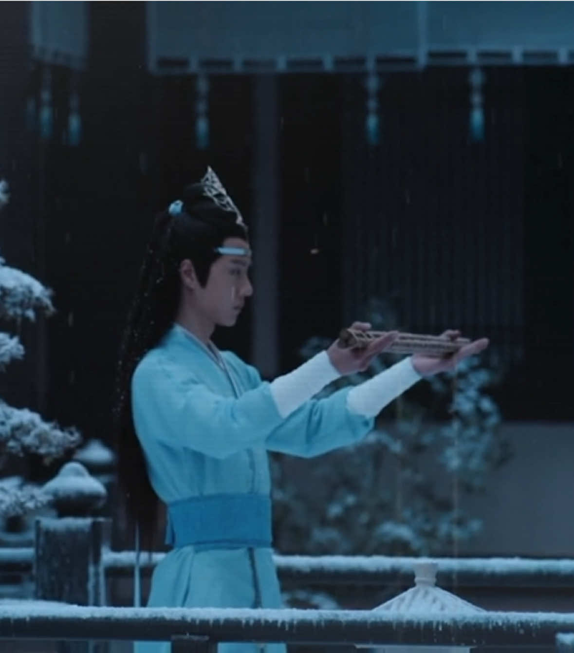 ill get around to editing happy things later, i just wanna be drowned in angst for now #theuntamed #lanwangji #lanzhan #mdzs 