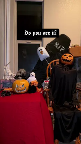 It is approaching 🎃 #halloween #scaryvideos #october #horror #jumpscare 