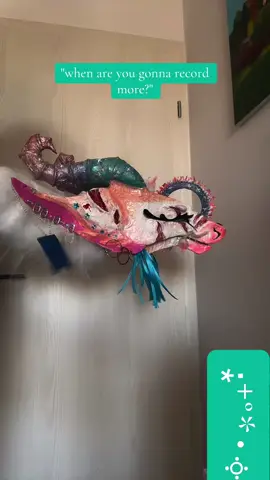 credits to @★ S H R I M P ★ #dragonpuppet #dragonpuppetarmy #fyppppppppppppppppppppppp #paperdragon #puppeteerssupportpuppeteers 