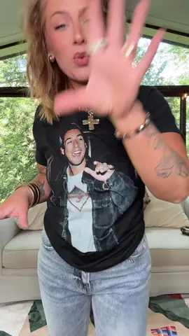 Vintage Adam Sandler tee for under $14? Yes pls #fyp #viral #OOTD 