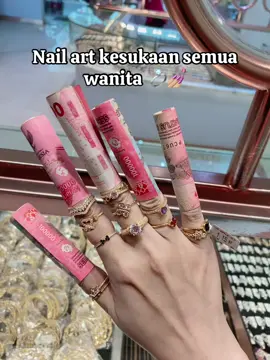 Cihuyyy🥰🤣🫶🏻💅🏼 #masukberanda #foryoupage #trending #nailart #fypppppppppppppp 