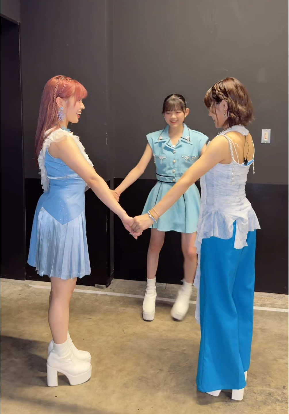 ばんばらばん🕺🍡 #アンジュルム #ANGERME #川名凜 #為永幸音 #松本わかな 