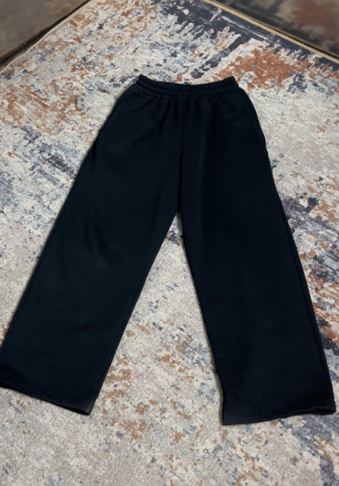 BACK IN STOCK, SWEATPANTS BLACK ALL SIZE🙂‍↔️