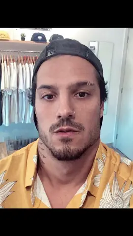 Tempo do Orkut e Facebook eu não tinha paz🥵 #viral #meme #tiktokviral #fyp #fake 