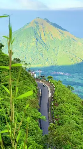 Kesini lagi ‘ hehe  . . . #aestheticvibes #mettosmile #fyp @Wonderful Indonesia @Pesona Indonesia 