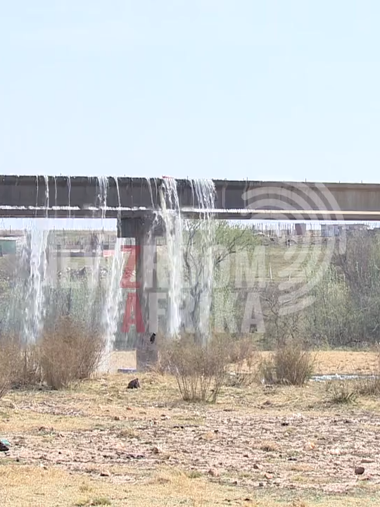 [WATCH] Carletonville residents are calling on authorities and human rights organisations to address service delivery issues. Sewerage spills and collapsing infrastructure are among the many challenges in the area. #Newzroom405