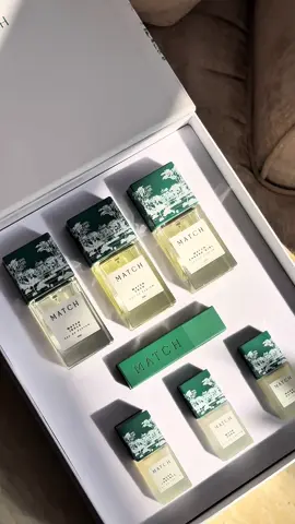 !! بـ195 ريال  مايحلى اليوم الوطني الا بماتش وكنت منتظره عروضهم لليوم الوطني  وماخيبوا ظني ونزلو ببوكس خرافي  تخيلوا معي  كوكو و ايدول وكارورا قيرل 75 مل  ومعهم مسك ديفاين ومسك بورا مسك لورينزو 10 مل  وبعد بتجي معهم عبوة اعادة التعبئة وهذا كله بـ195 ريال شامل الضريبة و التوصيل  فعلاً ماتش الطيب الاصلي بالسعر الاصلي  @ماتش | Match  #عطورك_بعز_وطنك #ماتش_اليوم_الوطني #ماتش #explore 