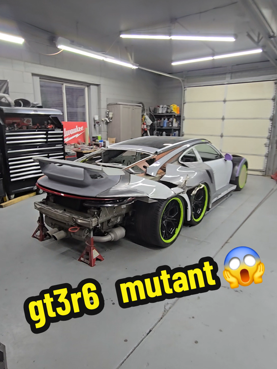 mutation gt3r6  😱#gt3r6 #Danton #dantonartskustoms #sixwheels #porsche @Bobber’s Elsass Kustom @Frenchy @FCC Motorsports @Porsche USA @ArcDroidplasma 