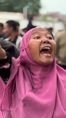 Silahkan warga tiktok dipersilahkan komen dibawah #demodpr 