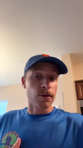 Morning Kneecap Recap! Felt pretty good, nagging soreness and whatnot on my upper tibia again. Gonna hit legs after work and continue to gradually build!  #marathon #runningcommunity #phillytiktok #marathontraining #Running 
