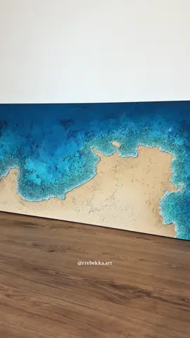 Una obra inspirada en las aguas turquesas, verdes y azules tan características de las playas de Jávea, Alicante 🌊 --- 120 x 60cm Realizado con minerales & acrílico Sobre lienzo 100% algodón  --- 💌 Encarga tu obra personalizada y exclusiva escribiendo un mensaje o mail a rrebekka.art@gmail.com  #art #artecontextura #cuadrosporencargo #regaloboda #cuadropersonalizado 