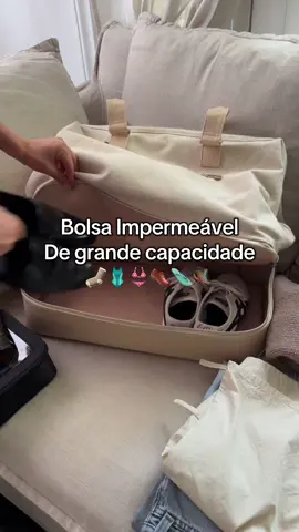 Chocadaaa com a qualidade dessa Bolsa impermeável de grande capacidade que viralizou no EUA e agora chegou aqui no tiktokshop com aquele preço que a gente gosta 🥰🤩 #bolsa #bag #mala #viagem #esporte 