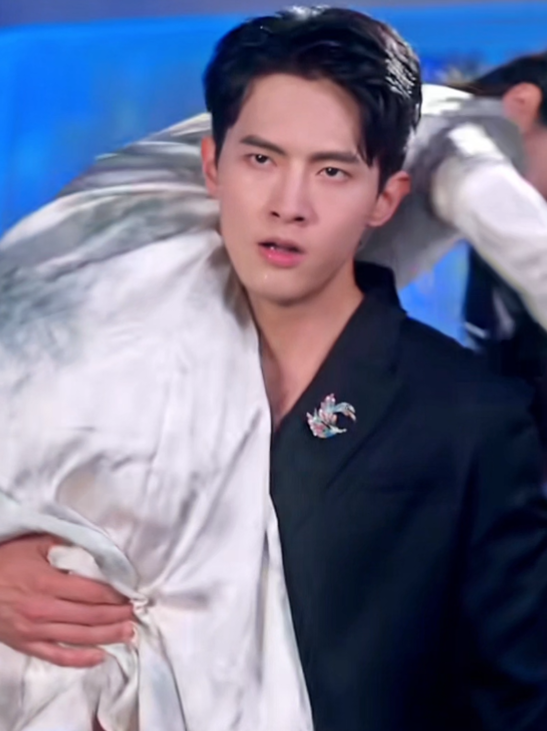 baddie man  . #qianzhe  #mengna #mengna孟娜  #couple  #shortdrama #shortdramachinese   #dramachina #drachin   #cdrama  #chinesedrama  #douyin #4u  #fyp 