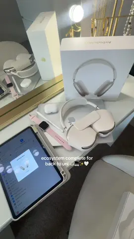 #airpodmaxstarlight 🌟