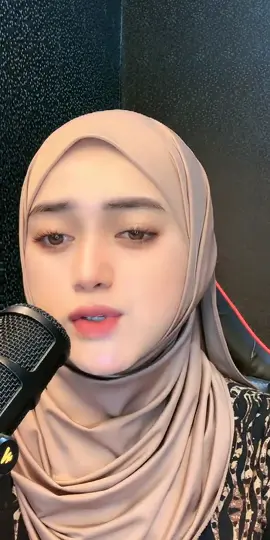 #tiktoklive #livehighlights  Lipsing star😂