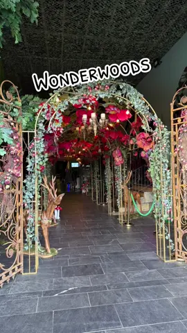 Dites-moi si vous aimez ce genre de vidéos et j’en referai avec plaisir ?✨       @Restaurants Immersifs Ephemera #wonderwoods #fyp 