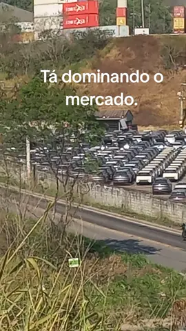 Tá dominando o mercado.