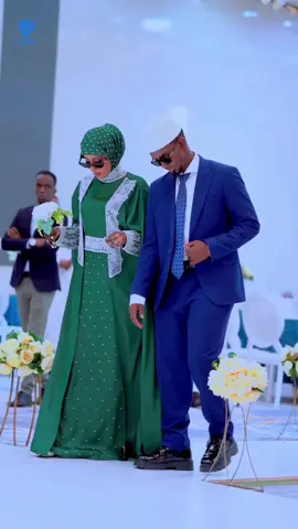 Dhashii Caasimadda ayaa is helay, waxaan si farxad leh Hambalyo u leeyahay walaashey Nimco Abdullahi Magan  iyo walaalkey Abdifitaah oo maanta ay tahay maalintooda maamuuska.Guurkoodu maantuu dhacee Eebbe mahaddii dheh, Mabruuk, gurigiinnu guri barwaaqo.. #Somalia #Muqdisho 