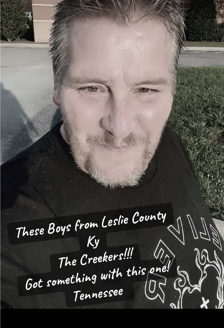 These fellers from Leslie County Ky got something with this one! It’s a hit!!! This fellers voice is pure Southern charm! Love it!!! #creekers #tennessee 