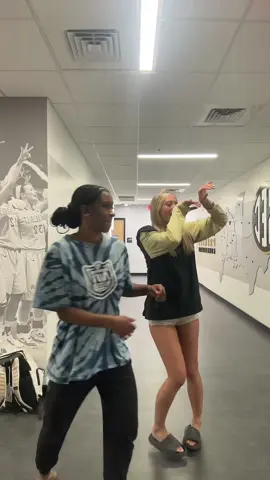 This is our best TikTok yet @TP 😂😭  #foryou #studentathlete #collegevolleyball #ncaavolleyball #vandyvolleyball 