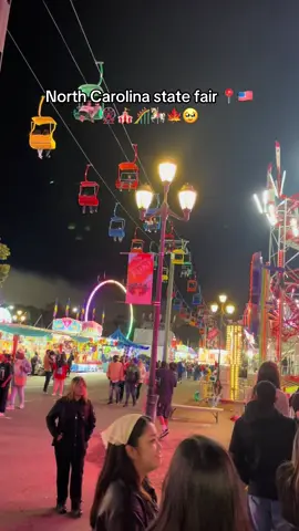Who is ready for the North Carolina fair? 🎡🎢🎠🍁🎃🇺🇸🥹 #raleighnc #northcarolina #fair #octuber #feria 