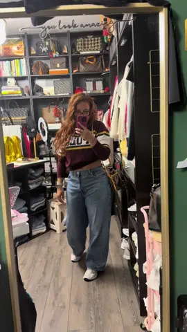 Día 28 de 30 Este look completo lo encontré en un thrift store por solo $15 😱✨ La moda no siempre es gastar mucho… es saber buscar y saber cómo darle estilo a cada pieza. Porque tener flow no depende del dinero, sino de la creatividad #fyp #fypシ #thrift #thrifting #thrifted 