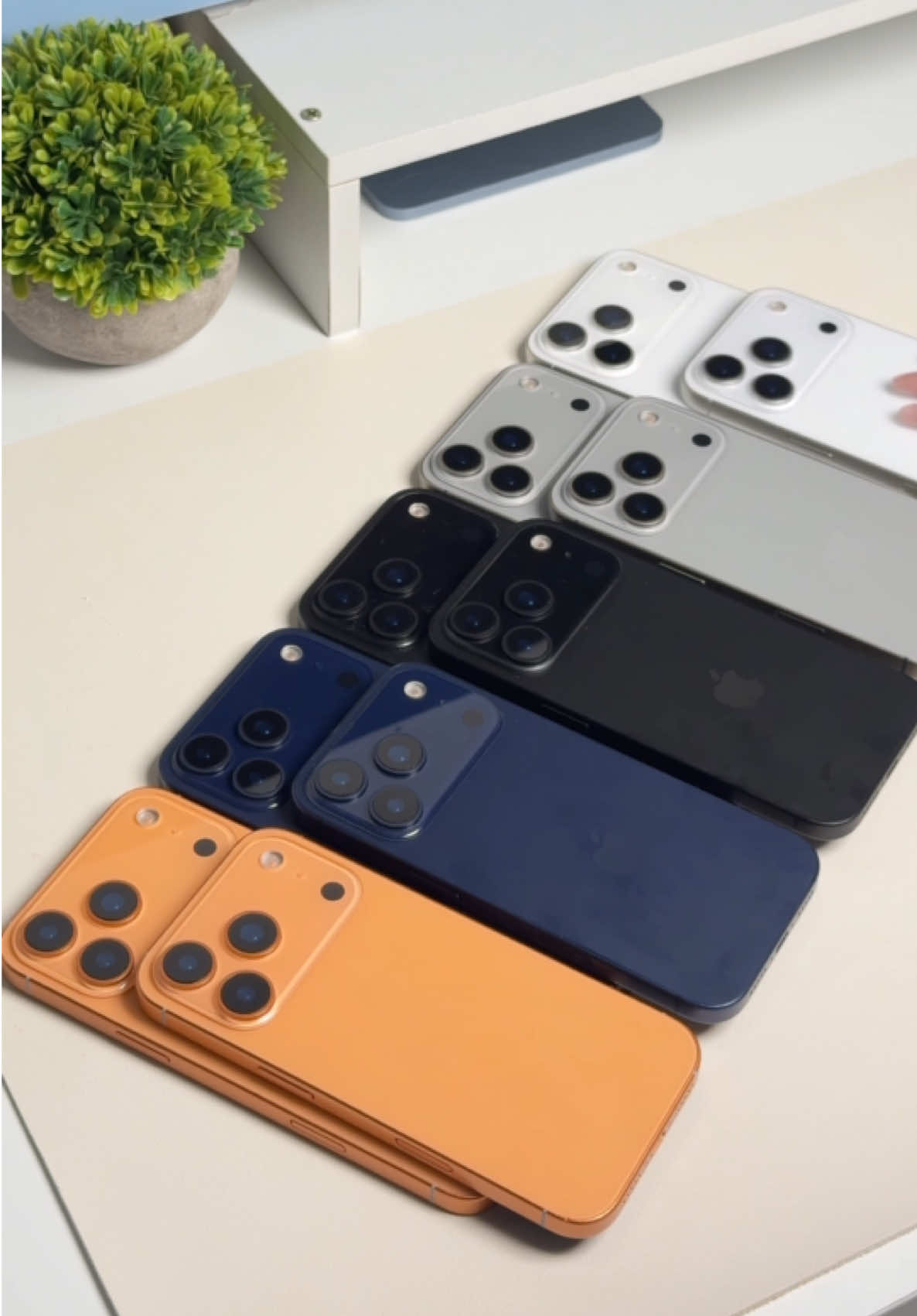 Unboxing iPhone17pro/17pm #apple #iphone #iphone17promax #iphone17 #unboxing 